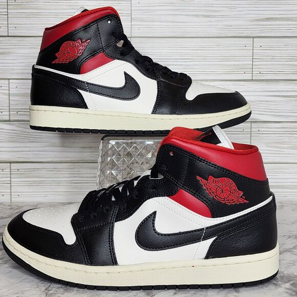 Nike Air Jordan 1 Mid Gym Red Panda Women's 11 Men's 9.5 BQ6472-061 NWOB - Picture 2 of 9